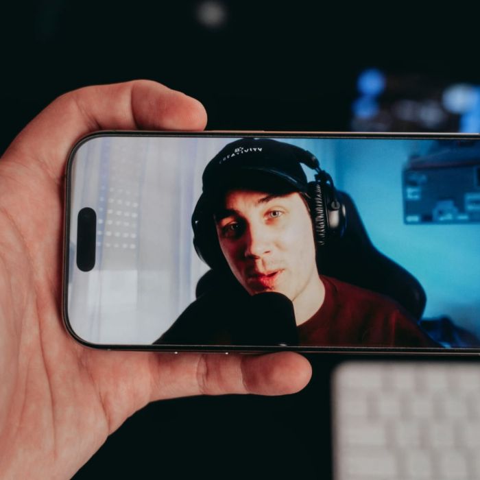 YouTube na telefonu | Zdroj: Unsplash